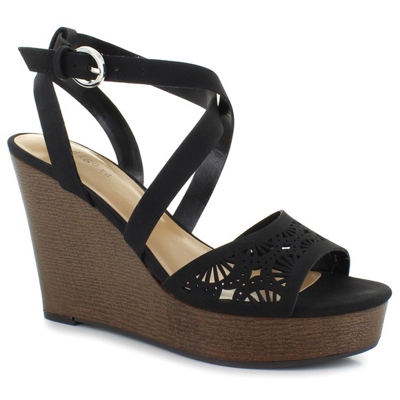 Indigo Rd Womens Wedged Shoes Like Brand New Condition Size 85